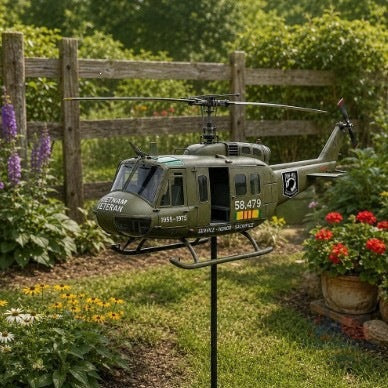 Helicopter Lawn Ornament Stornfield