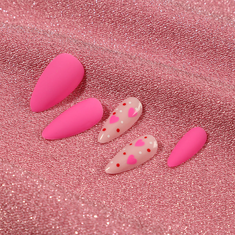 Artificial nail art with heart design Stornfield