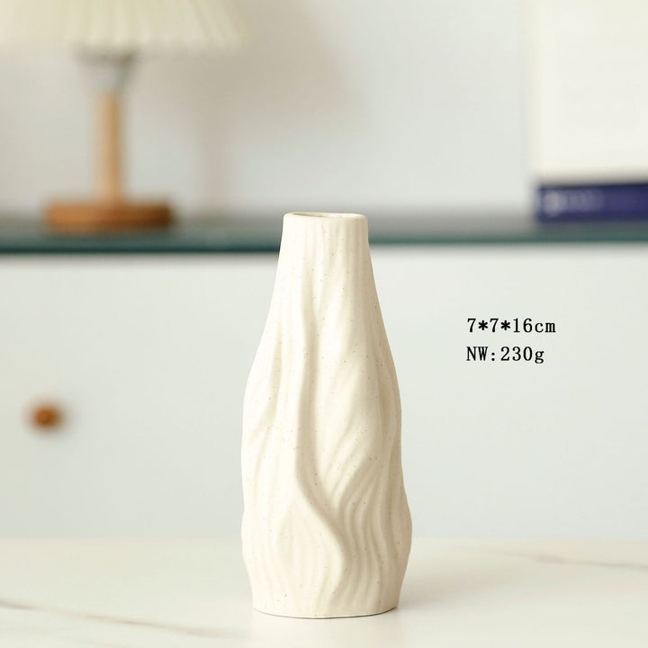 Modern Minimalist Ceramic Bud Vase Stornfeild