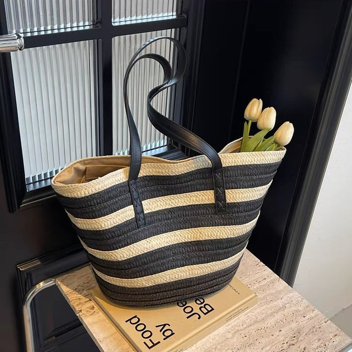 Beach bag with sturdy leather handles Stornfield