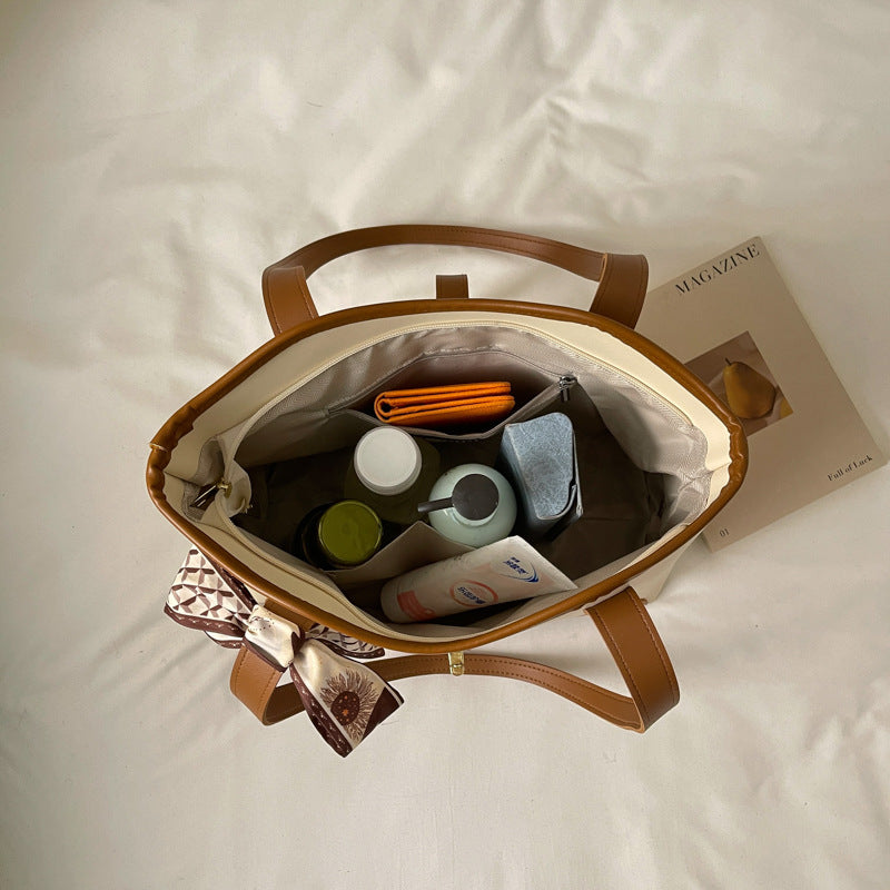 Elegant Classic Tote Bag