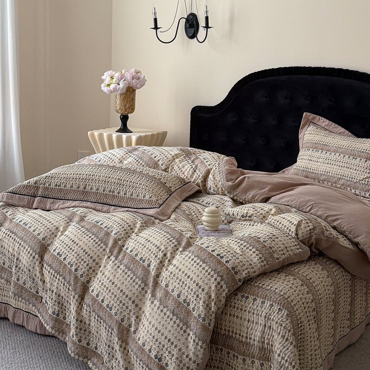 Patterned Quilted Reversible Duvet Cover Set with Button Closure and Piped Edge