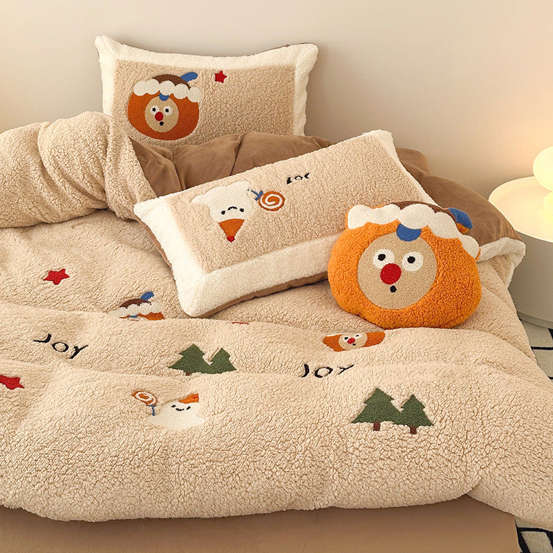 Patterned Sherpa bedding set with quilted cozy blanket and motif pillow