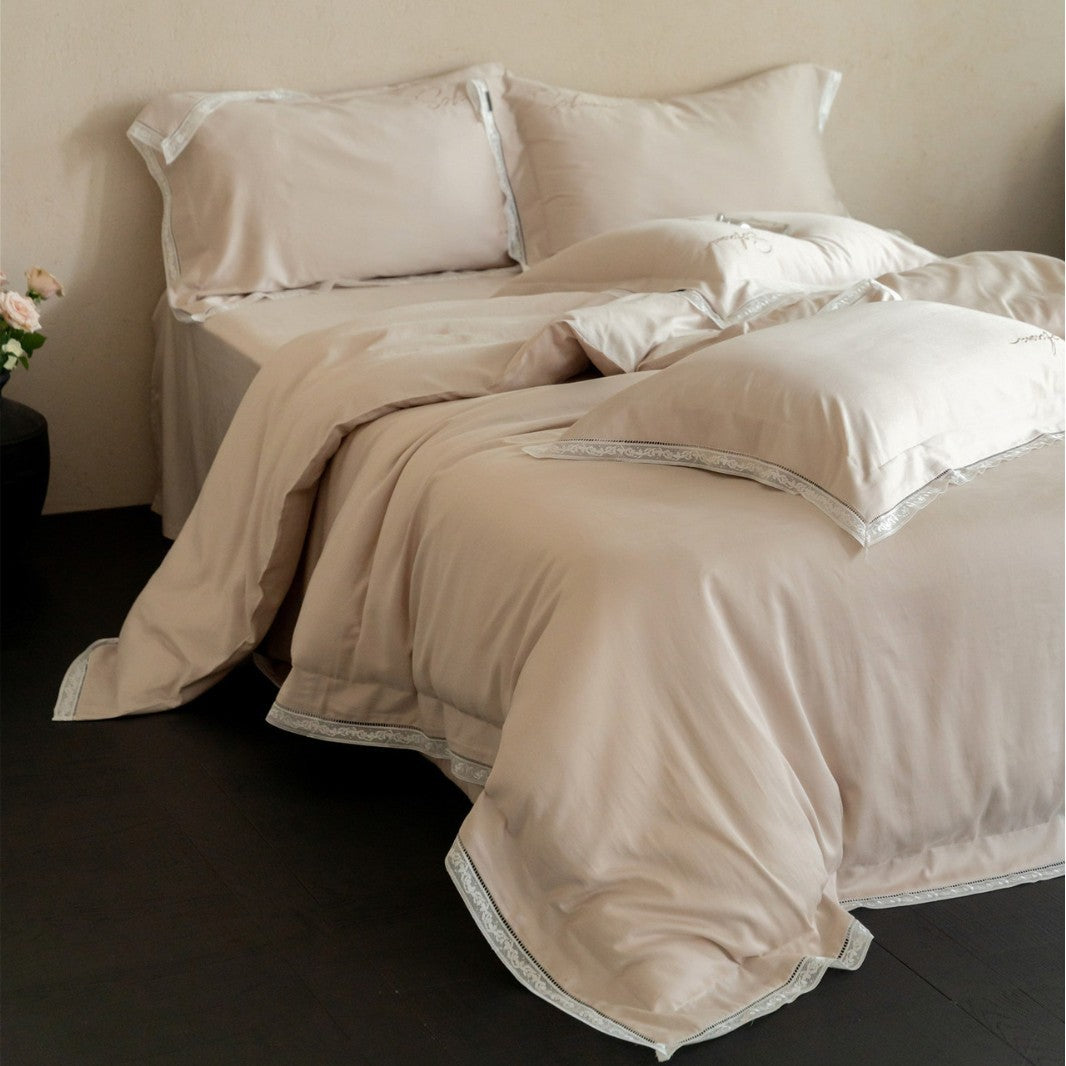 Luxury Cotton Sateen Duvet Cover Set with Embroidered Lace Hem