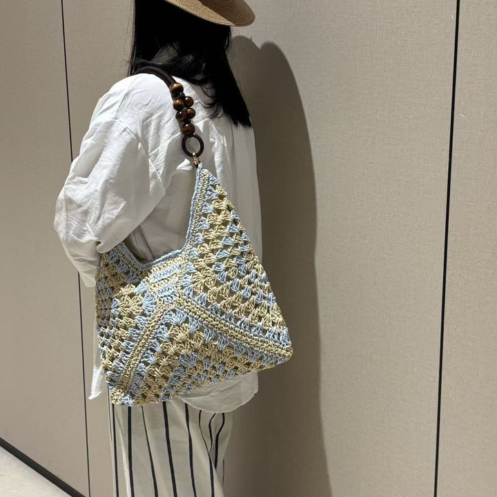 Hand-knotted tote bag with wooden handles Stornfield