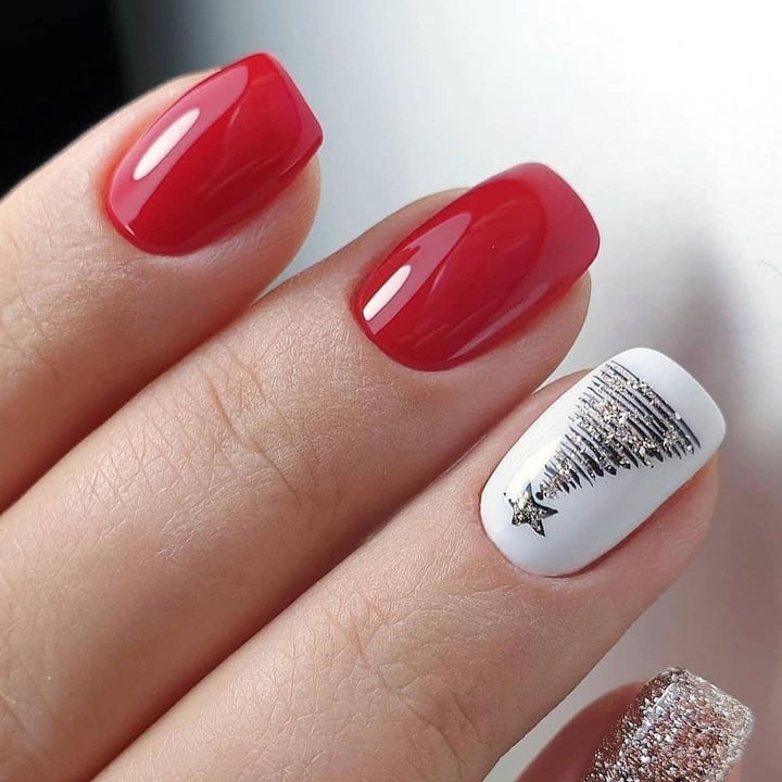 Artistic Winter-Themed Nail Art Stornfield