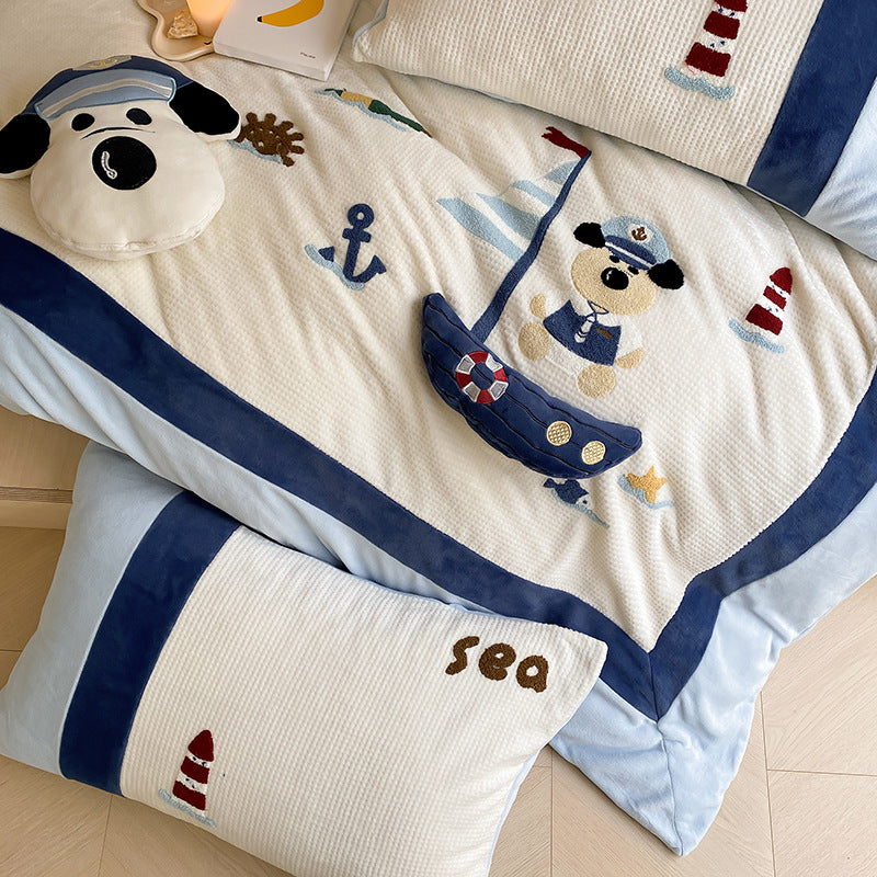 Children's bedding set with maritime embroidery and quilted bedspread