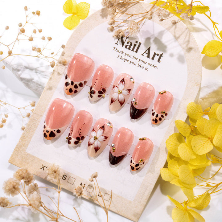 Artistic Detailed Press-On Nails