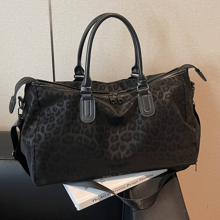 Elegant Travel Bag with Innovative Leopard Print Stornfield