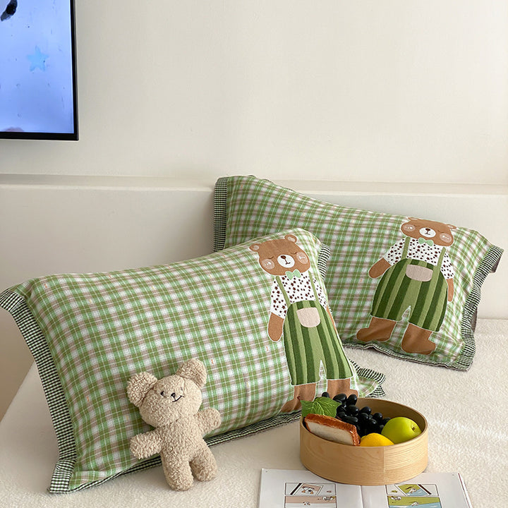 Kids' pillowcases with cute bear applique and checkered muslin look