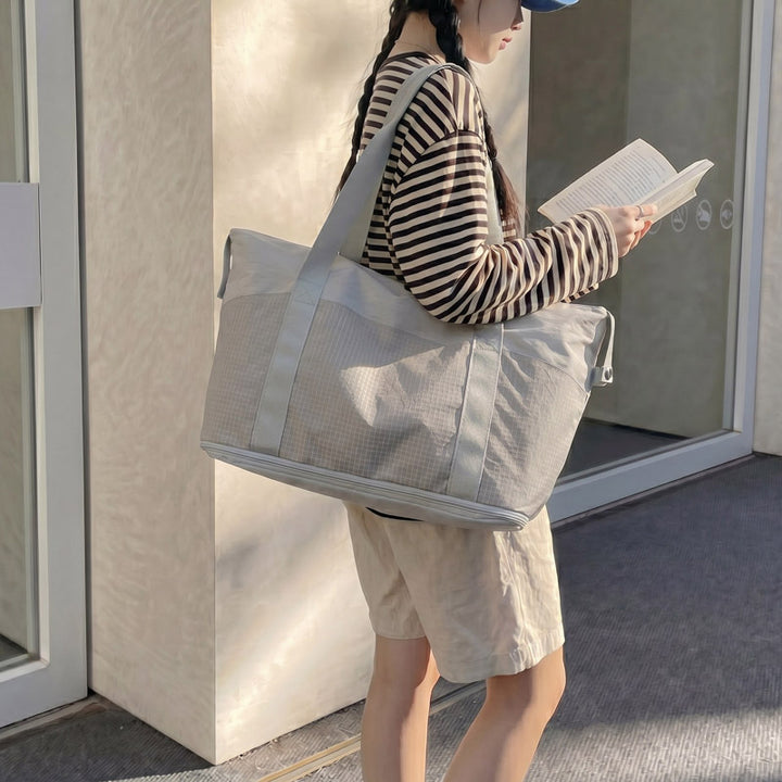Spacious Multi-Functional Duffle Bag Stornfield