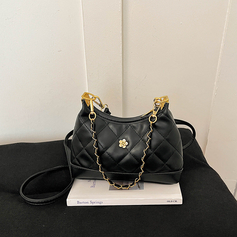 Elegant Quilted Shoulder Bag