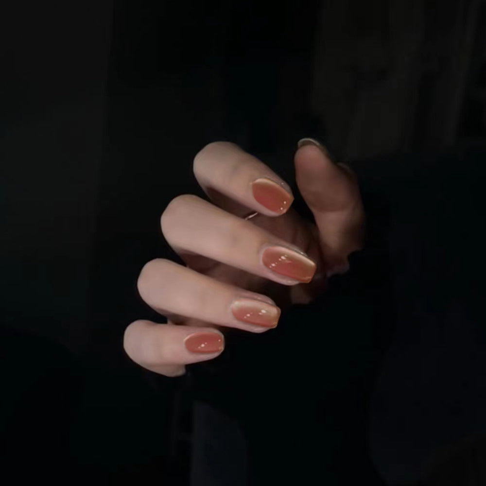 Elegant and sophisticated nail art Stornfield