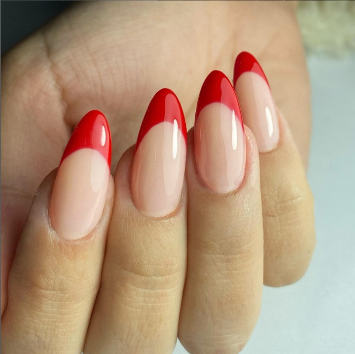 Elegant Stiletto French Tip Press-On Nails Stornfield