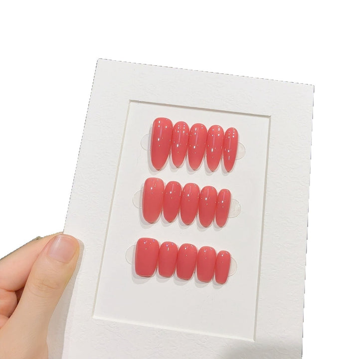 Professional Quality Press-On Nail Set Stornfield
