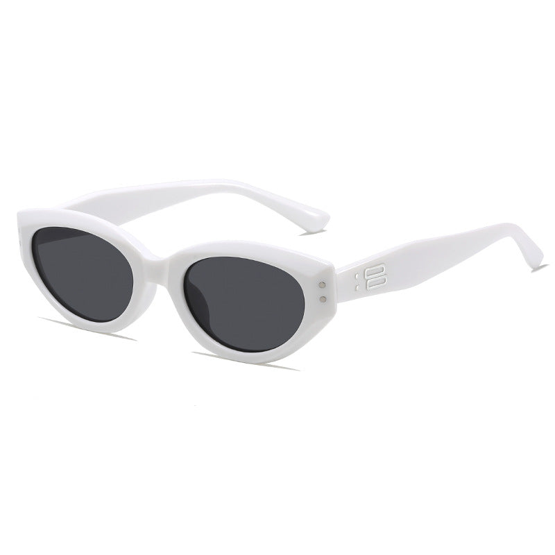Vintage-Inspired Elegant Cat Eye Sunglasses Stornfield