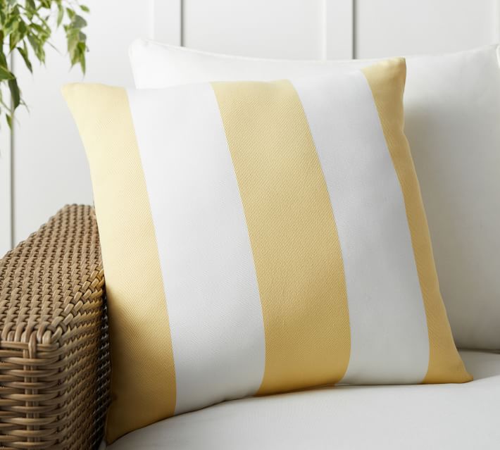 Square striped outdoor cushion cover made of weather-resistant polyester with concealed zipper Stornfield