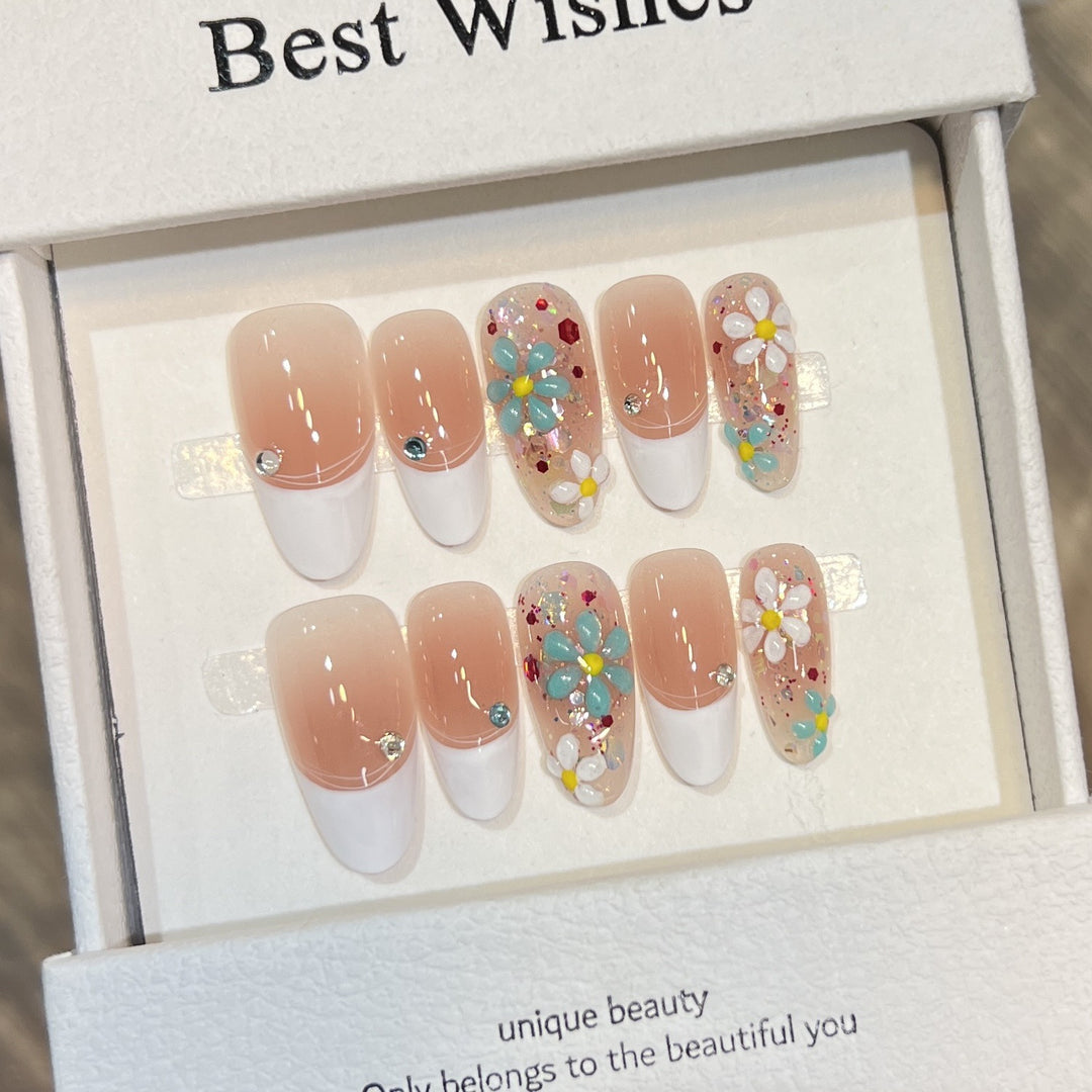 Elegant Reusable Press-On Nail Art Set