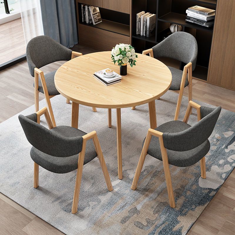 Dining chair with ergonomic upholstery and modern design Stornfield