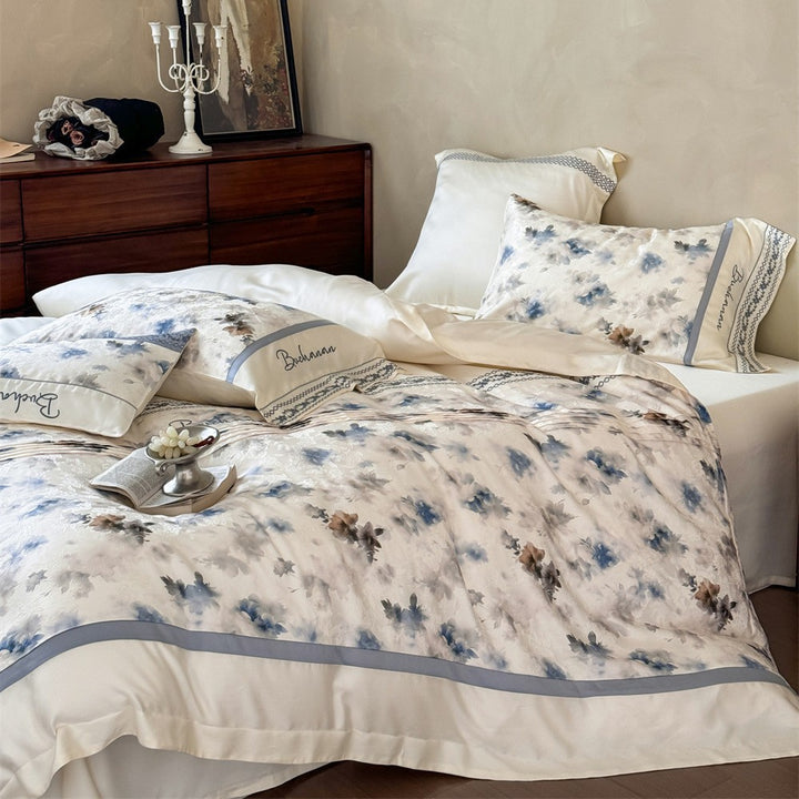 Bedding set with delicate butterfly print and reversible cover