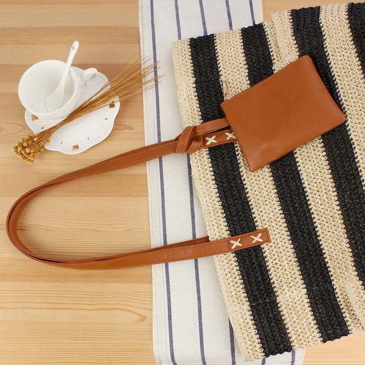 Straw bag with elegant leather handles Stornfield