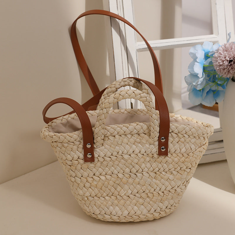 Handcrafted straw bag with sturdy leather handles Stornfield