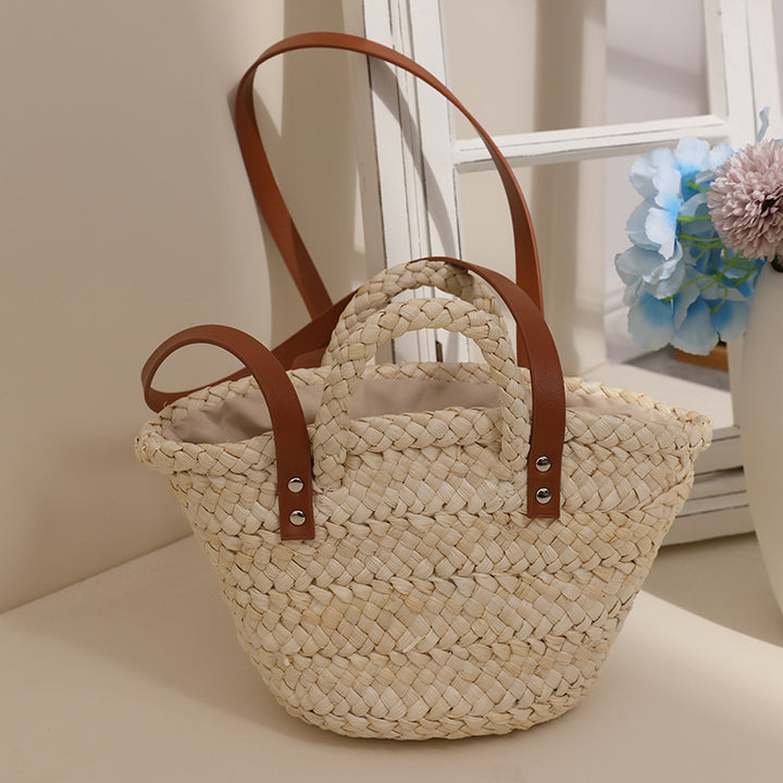 Handcrafted straw bag with sturdy leather handles Stornfield