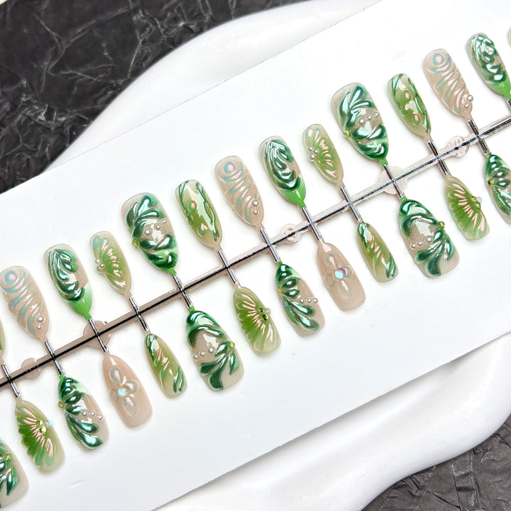 Artistic Floral-Inspired Press-On Nail Set