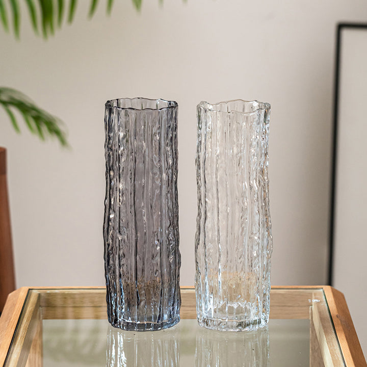Artful Glass Vase in Modern Design Stornfield