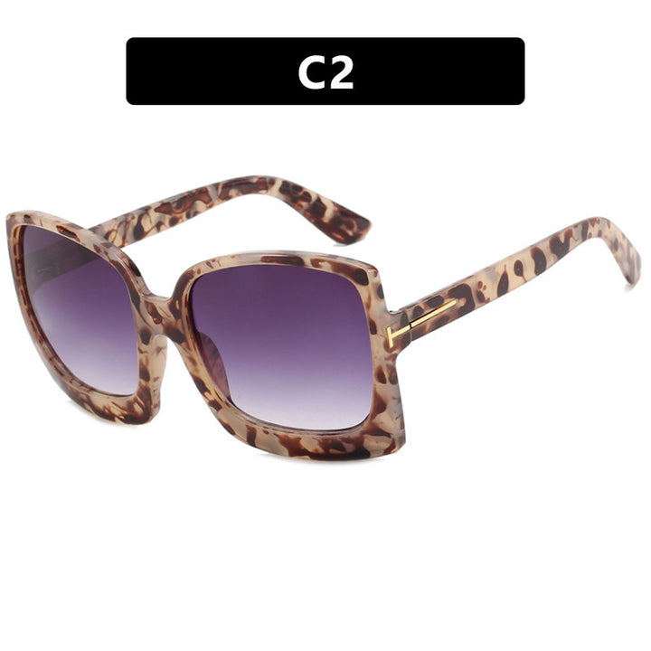 Ladies oversized sunglasses in trendy and elegant design Stornfield