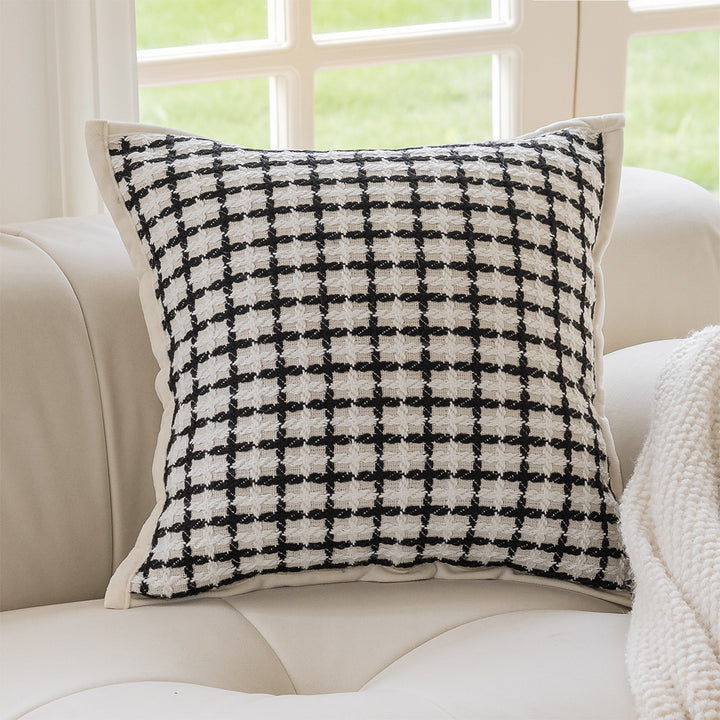 Plush decorative pillow