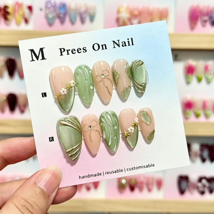 Handmade Floral Design Press-On Nails Set