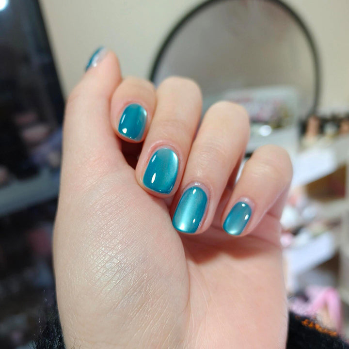 Premium Gel Finish Press-On Nail Set Stornfield