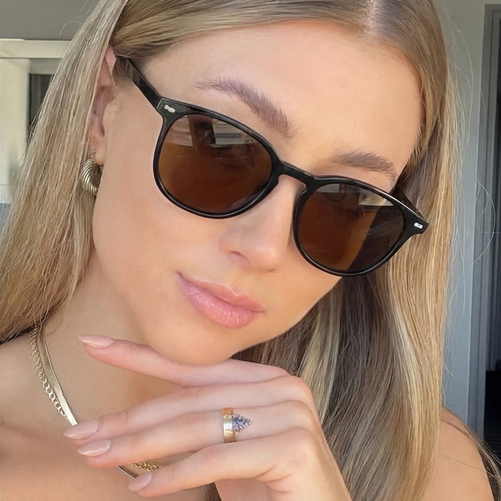 Ladies fashionable sunglasses with robust plastic frame and high-quality UV protection Stornfield