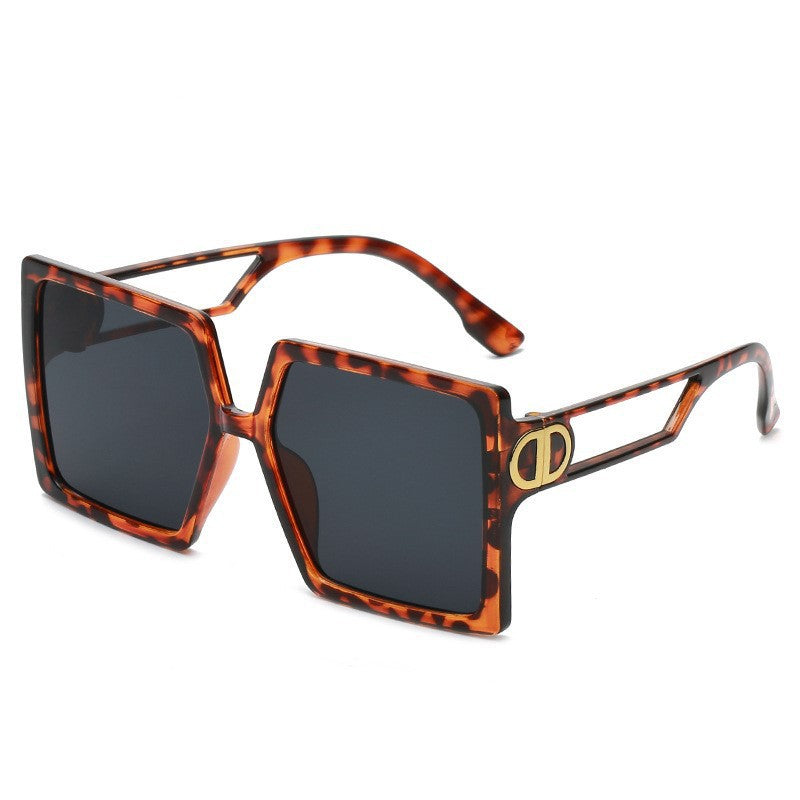 Women's Elegant Oversized Sunglasses with Geometric Frame and Polarized Lenses Stornfield