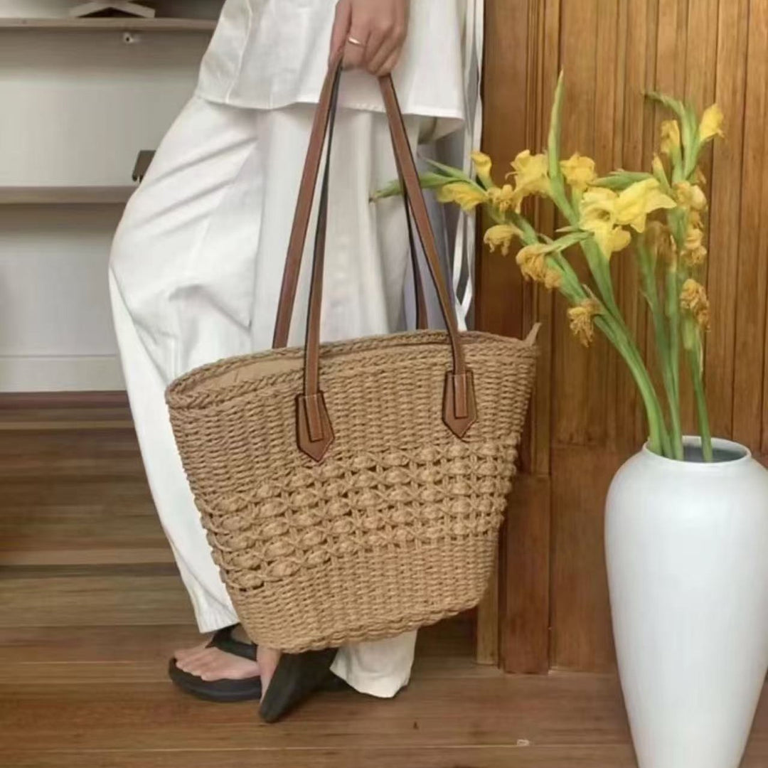 Braided tote bag with leather accents Stornfield