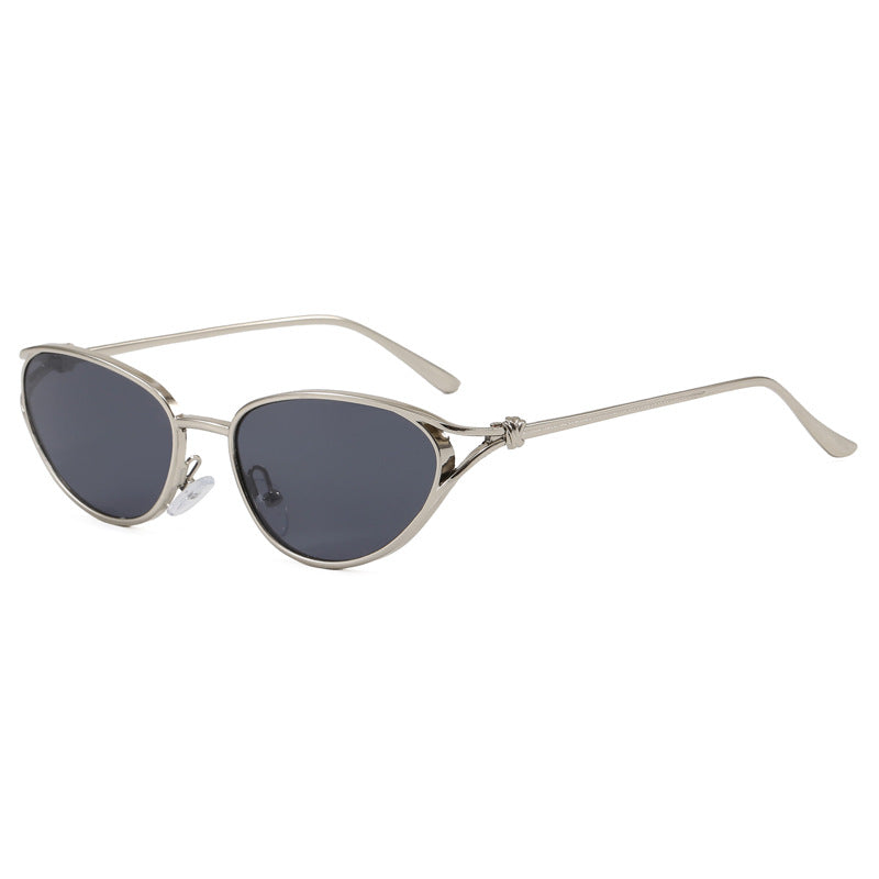 Trendy Cat-Eye Sunglasses with Metallic Frame Stornfield