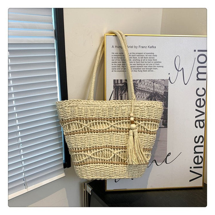 Stylish and Spacious Macrame Bag Stornfield