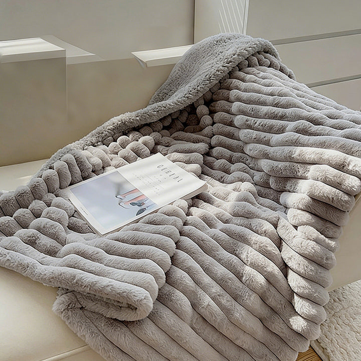 Women Super Soft Plush Blanket with 3D Structure Stornfield