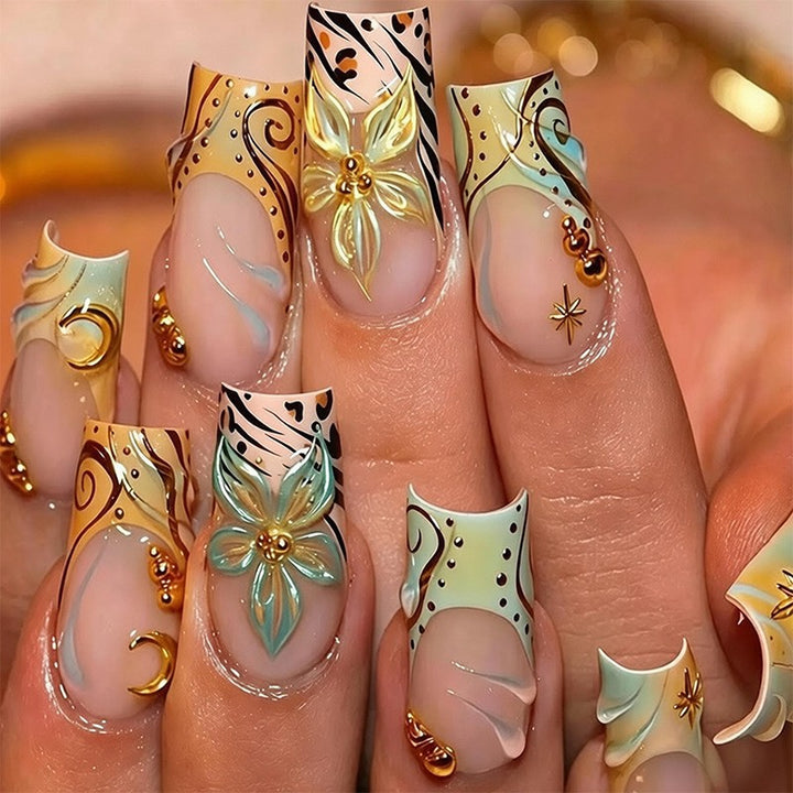 Artistic Nail Tips with Autumn Motifs Stornfield