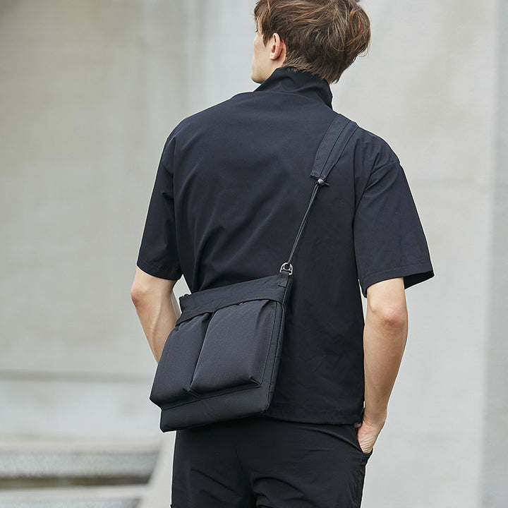 Modern Utility Crossbody Bag Stornfield