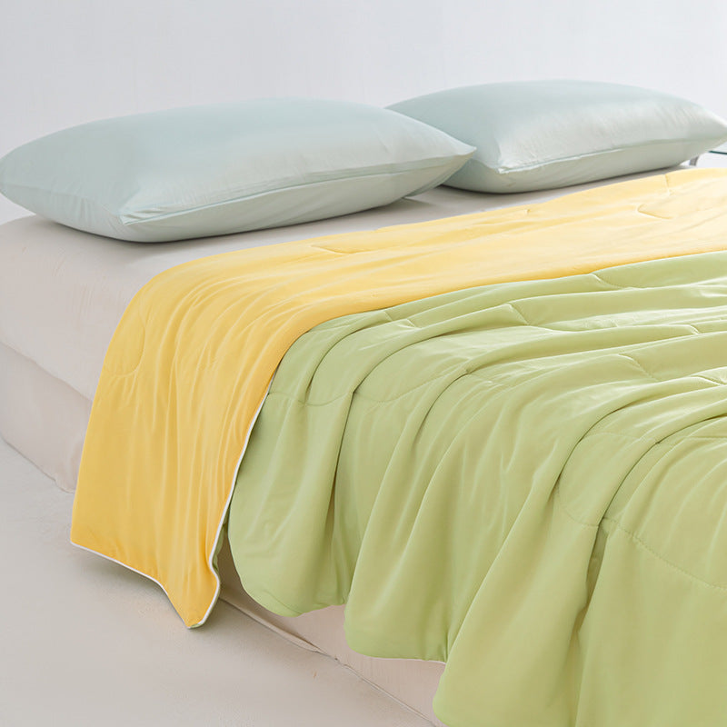 Unisex nan breathable summer blanket with cooling microfiber filling and light quilting Stornfield