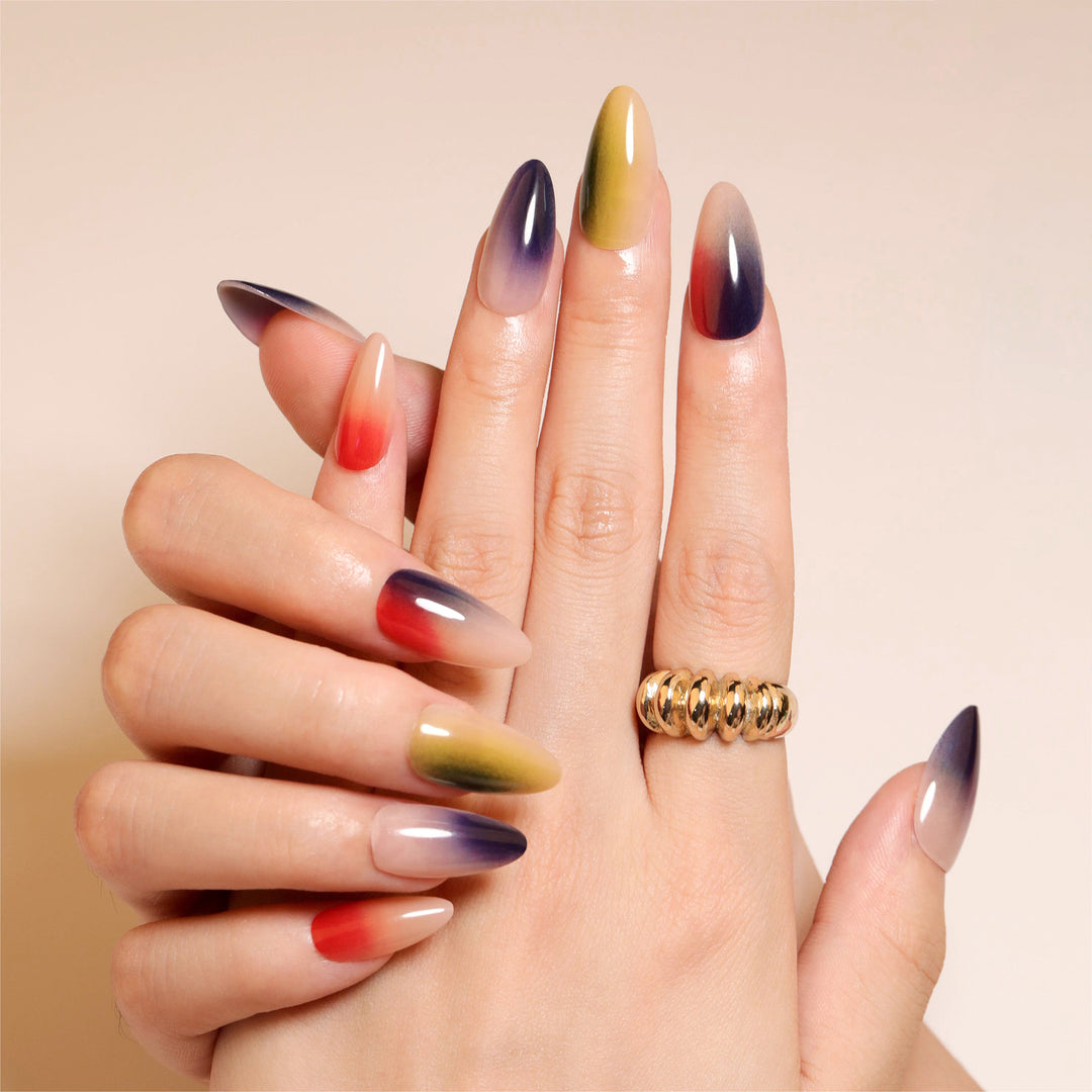 Artificial nail art with elegant gradient Stornfield