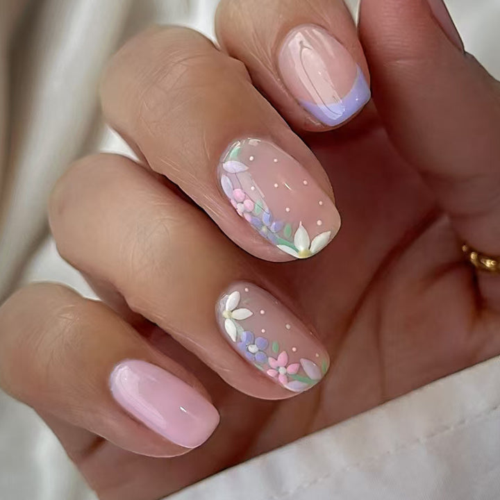 Floral Art Press-On Nail Design Stornfield