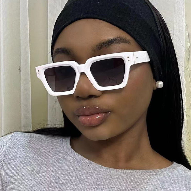 Women's trendy sunglasses in elegant oversized design Stornfield