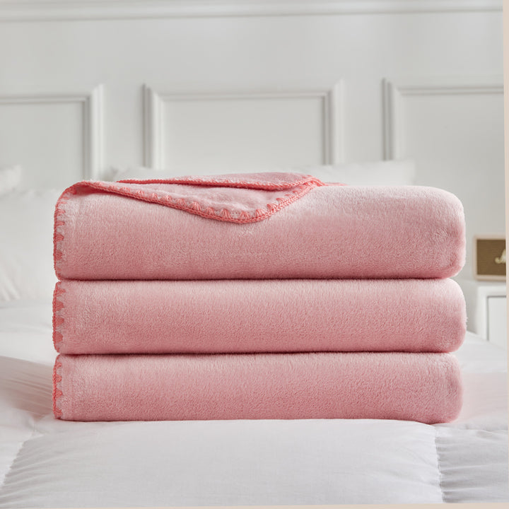 Ultra Soft Fleece Throw Blanket