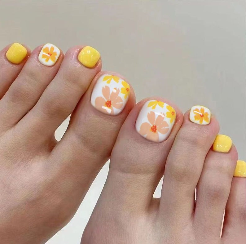 Floral Nail Art Pedicure Set Stornfield