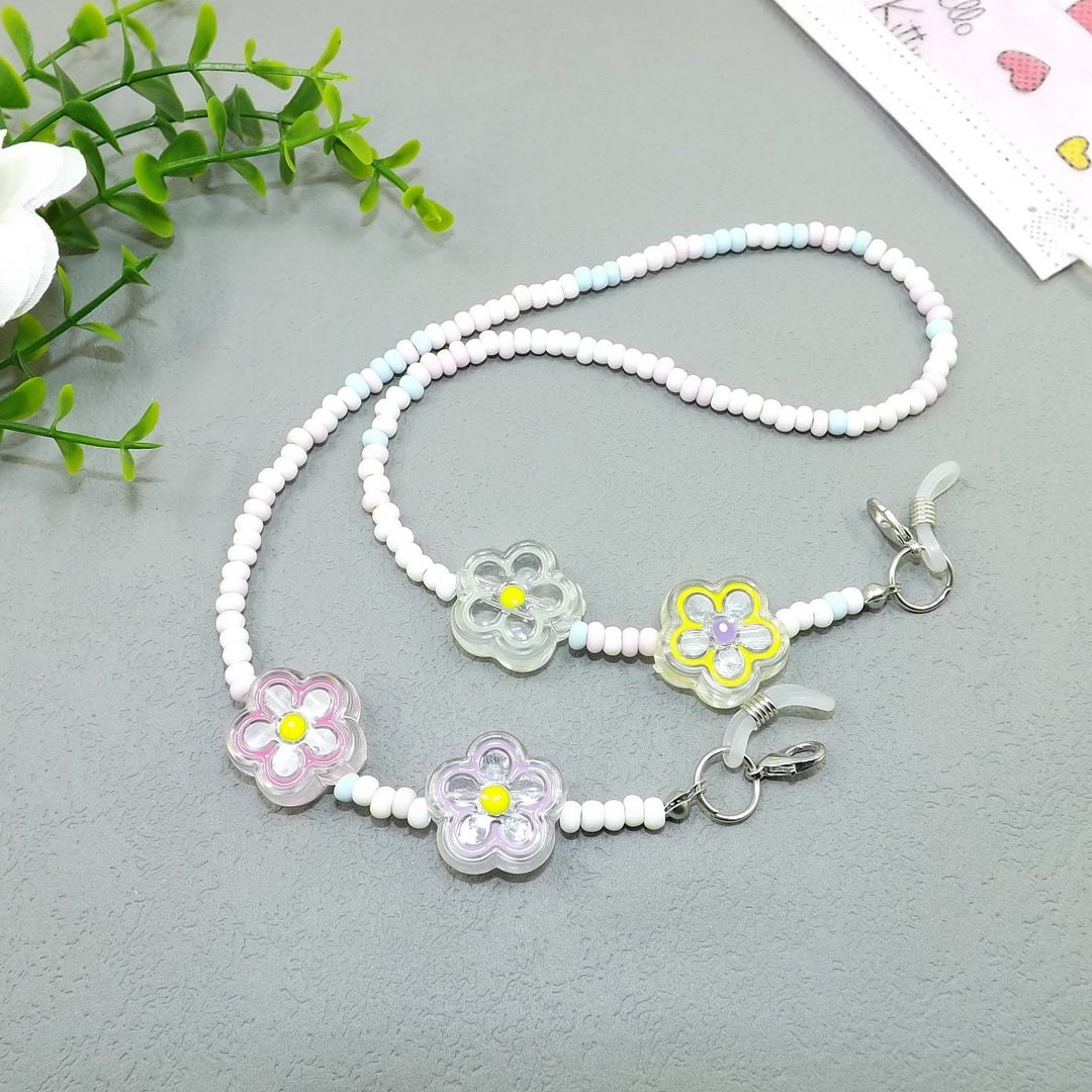 Playful glasses holder chain with flower pendants Stornfield