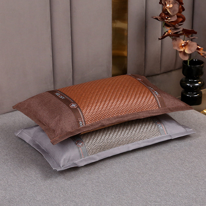 Elegant pillowcase set in jacquard look with embroidered border and satin trim