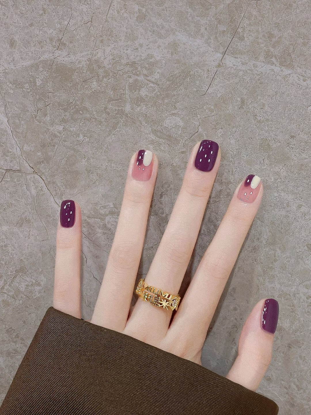 Decorative Press-On Nail Art Set with Unique Patterns